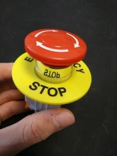 Interruptor de botón de parada de emergencia, equipo de elevación, bloqueo automático, tapa roja tipo seta 1NO 1NC DPST, CA 660V 10A