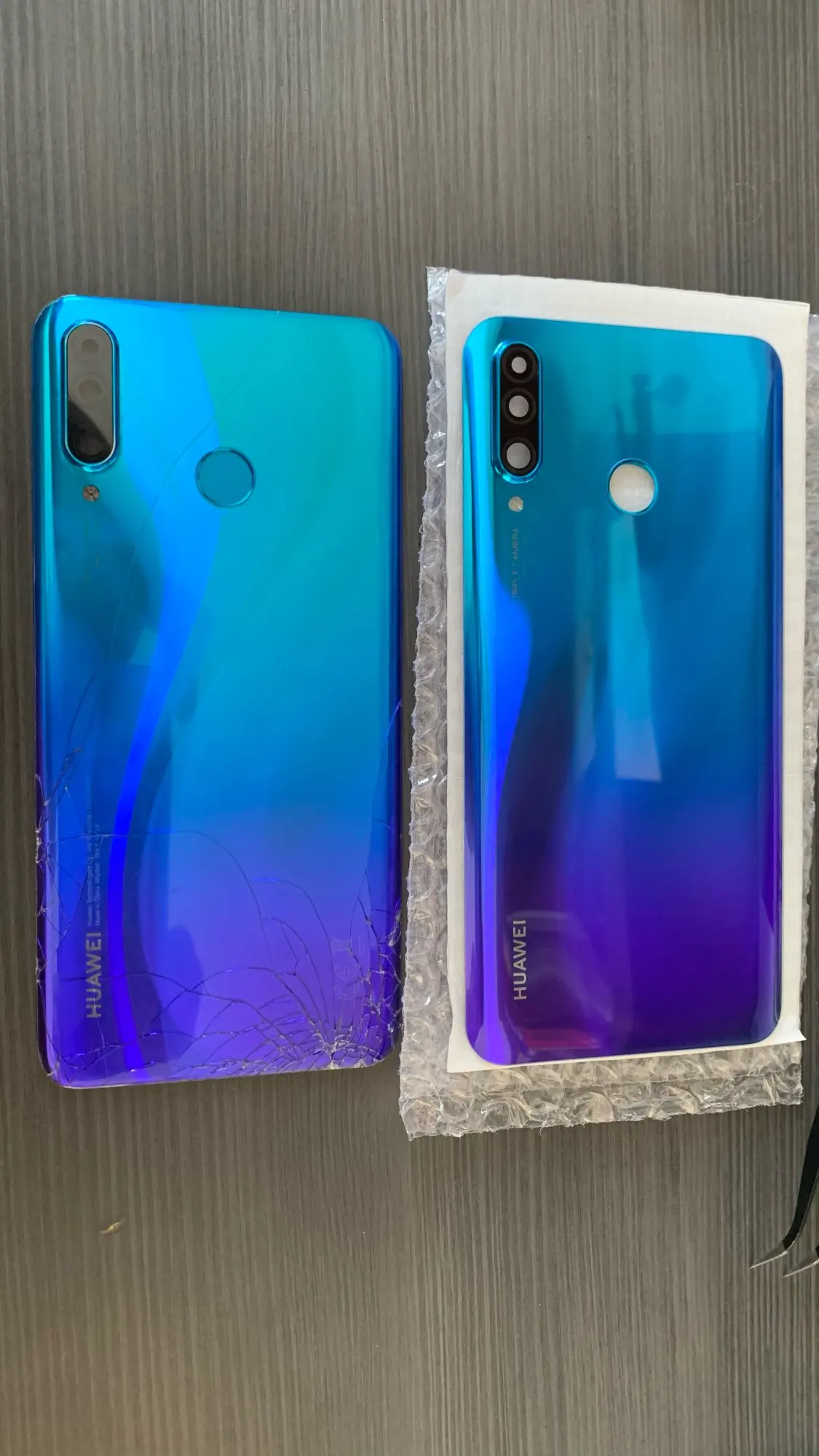 Отзыв о товаре Оригинальное заднее стекло для Huawei P30 Lite Крышка батарейного отсека задняя дверь Корпус чехол + объектив камеры Huawei Nova 4e P30 Lite Крышка батарейного отсека от пользователя Покупатель 