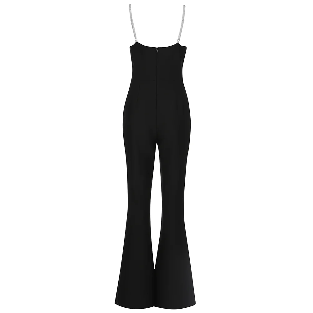 Who Should Not Wear Jumpsuits? (Body Types to Avoid Them)