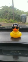 Coche pato con casco, colgante de viento roto, pequeño pato amarillo, Motor de bicicleta de carretera, accesorios de ciclismo sin luces