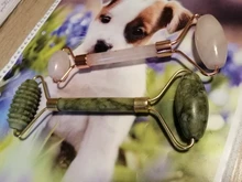 Rodillo de Jade para masaje Facial, rodillo de Jade verde y rosa, piedra Natural, herramientas para el rostro, mentón, cuello, belleza, cuidado de la piel
