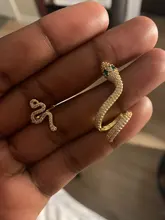 Artilady-Conjunto de 2 uds. De pendientes de clip para mujer, color dorado, accesorios de piedra de serpiente, pendiente con abalorio