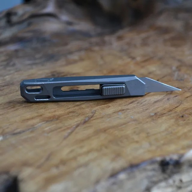 Titanium Utility Mini Knife, Small Box Cutter with Retractable and  Replaceable Blade for Multiple Cutting Tasks and EDC - AliExpress