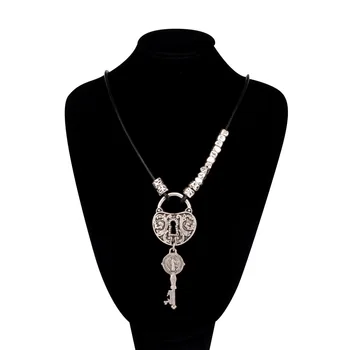 

Necklace jewelery key (jewelery alloy, silver) 55840