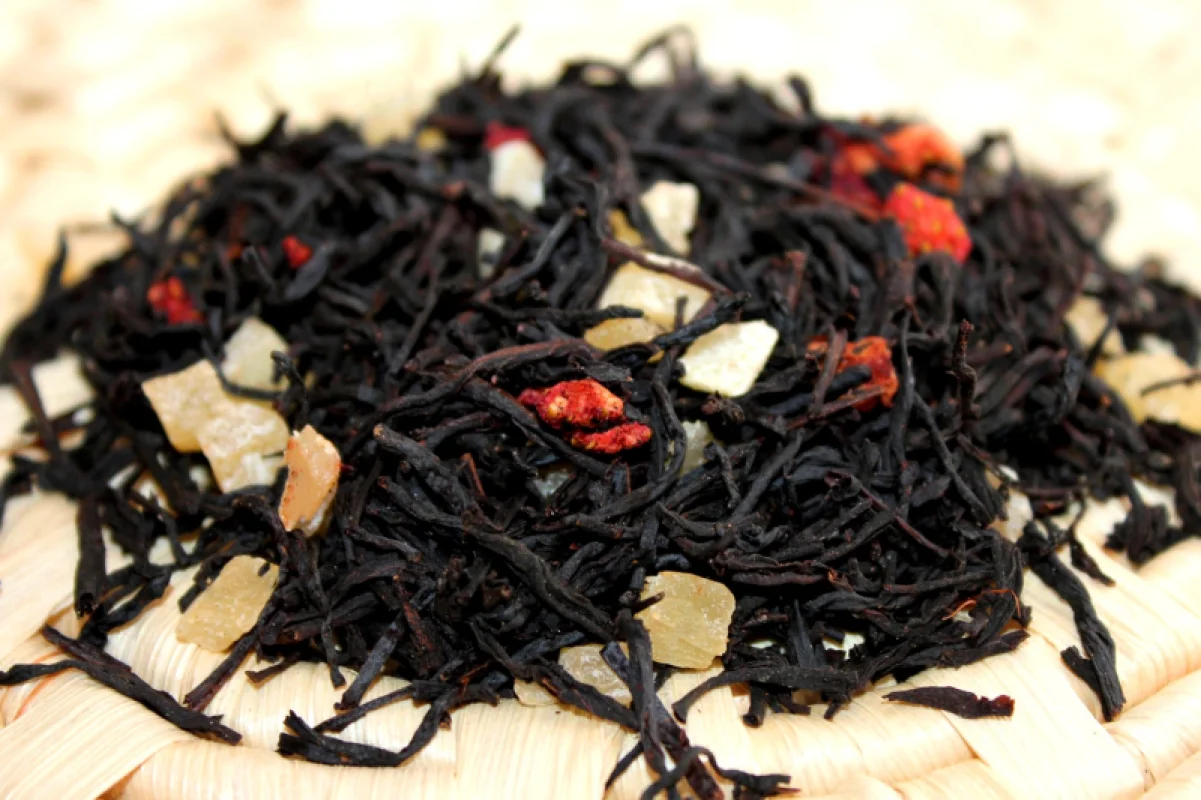 чай черный клубника со сливками. чай клубника со сливками. чай 'черный земляничный со сливками' 100гр рчк. чай клубничный улун. чай черный master team 704 standard земляника.