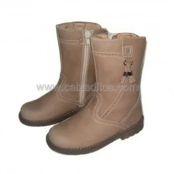 

Beige boots dark, Andanines