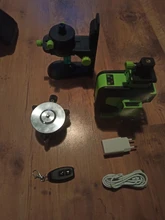 Huepar Nivel Láser de Línea Cruzada 4D de 16 Líneas Línea de Haz Verde con Batería de Iones de Litio Para Piso de Baldosas Multifunción & Control Remoto