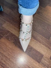 2020 nuevo 10CM bombas de mujer Sexy Stilettos para discoteca tacones de patente de cuero remache metálico hueco romana sandalias de moda