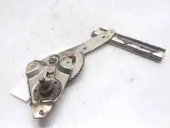 

90320696 right rear elevaluna OPEL CORSA A