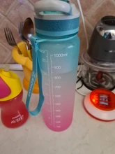 ZOMAKE botella de agua motivadora de 32oz con marcador de tiempo y cadena, jarra de agua a prueba de fugas sin BPA para Fitness, gimnasio y deporte al aire libre