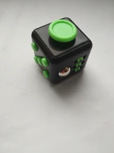 Juguetes dados para aliviar la ansiedad y el estrés para niños, juguete de descompresión de plástico con enfoque multifuncional de seis lados para juegos, regalo para adultos