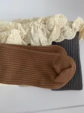 Primavera nueva 4 par/lote calcetines de niñas bebé largo Calcetines niños de la longitud de la rodilla de algodón suave bebé NIÑOS Calcetines de 1-6 años hasta la rodilla calcetines de encaje