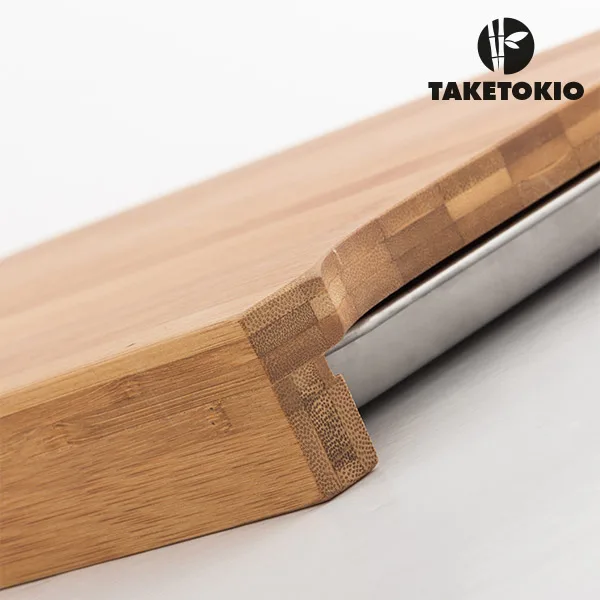 Бамбуковая разделочная доска с лотком TakeTokio