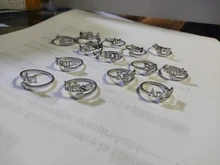 Anillos de corazón de amor personalizados para hombres y mujeres, nombre personalizado grabado, palabra inicial, anillos, placa con nombre, regalos de joyería para dedo