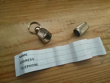 Perro Pet ID etiqueta colgante gato perro etiqueta de identificación de Metal colgante Antipérdida etiqueta cachorro gato Nombre Dirección colgante etiqueta 1 Uds