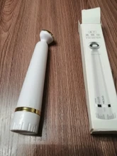 Mini eléctrico vibrador masajedaor de ojos Anti-envejecimiento arrugas círculo oscuro pluma de rejuvenecimiento belleza pluma portátil