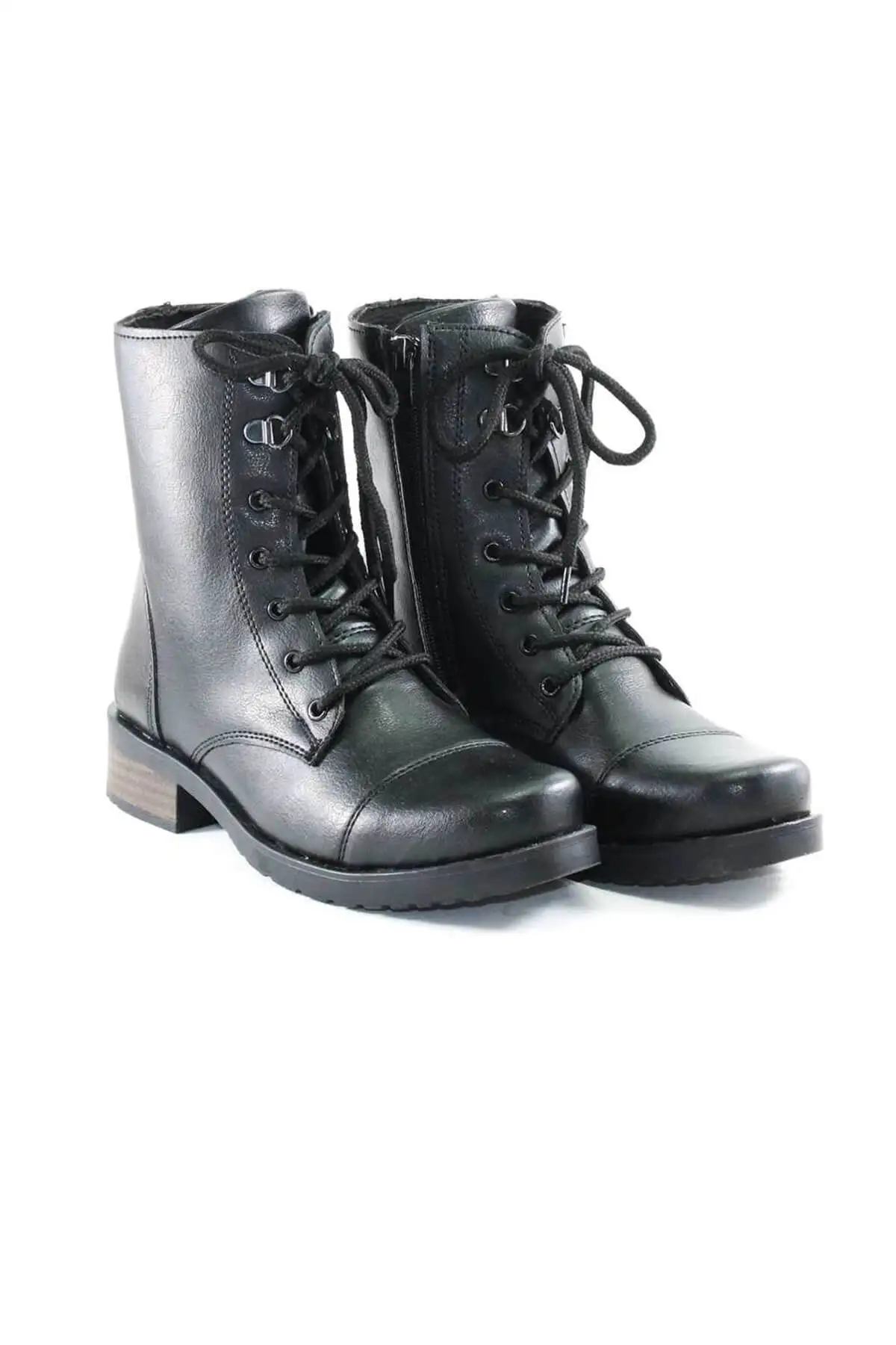 

Women's Ankle Height Boot