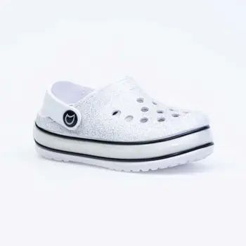 

325095-01 beach shoes