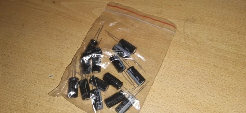 5pcs NEW 820uF 25V 105C Radial Electrolytic Capacitor 10mm*20mm 5pcs NEW 820uF 25V 105C Radial Electrolytic Capacitor 10mm*20mm