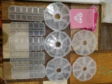 Caja de joyería de plástico de varios compartimentos y de 9 tamaños, para guardar joyas, ordenar abalorios y cuentas, caja ajustable