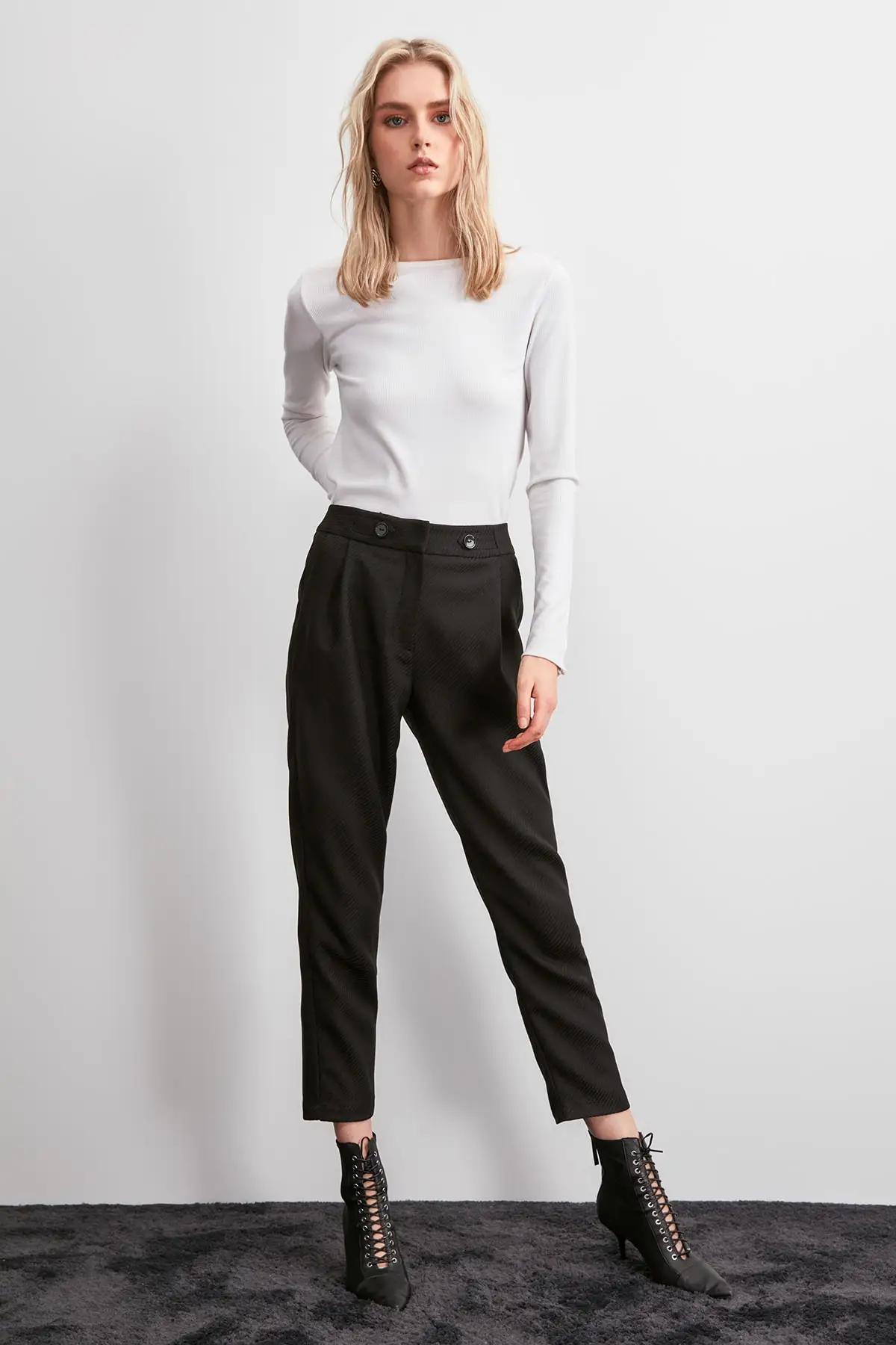 Trendyol Брюки с карманами TWOAW20PL0561