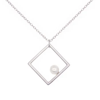 

Silver Pendant "rhombus with pearls"