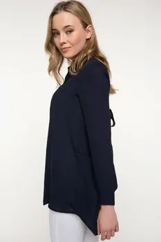 

DeFacto WomanLongSleeveWovenTunic-J0070AZ18SP