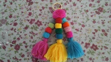 Llavero hecho a mano con cuentas bohemias, bolsa de mano con pompón, colgante, para regalo de Año Nuevo, 1 unidad