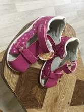 Apakowa-zapatos clásicos de moda para niños y niñas, sandalias de cuero PU para niñas pequeñas, mariposa con soporte para arco