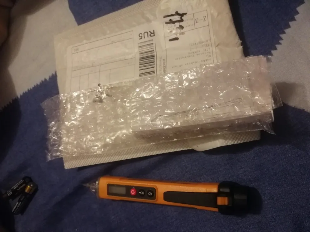 Отзыв о товаре ANENG VC1010 вольтметр цифровой тестер индикатор напряжения тестер напряжения Цифровые датчики напряжения переменногопостоянного тока умная бесконтактная ручка измерительный прибор индикаторная отвёртка вольтметры от пользователя R***m