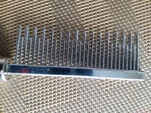 Accesorios de peluquería de mascotas peine de pelo de perro con mango de madera, masaje de mascotas de acero inoxidable, peine recortador de pelo, cepillo de limpieza fácil