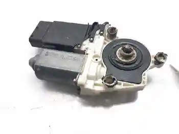 

119433 VOLKSWAGEN GOLF IV front lift engine (1J1)
