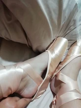 Zapatos de Ballet profesional para niña y mujer, calzado con puntera secreta de satén con cinta, Rosa, con almohadillas para los dedos