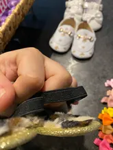 Nuevo caliente Bebé Zapatos de niñas pelusa bebé púrpura zapatillas recién nacido Niño niña antideslizantes de fondo suave caminantes primer bebé de cuna Zapatos