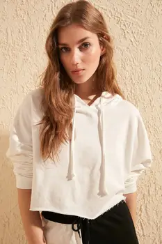 

Trendyol Hooded Crop Knitted Sweatshirt TWOAW20SW0144