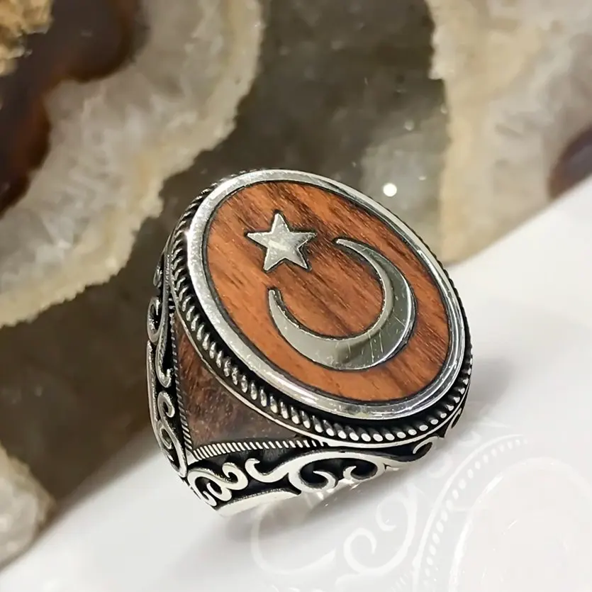 Серебряное мужское кольцо со змеиным деревом, Луной и звездами