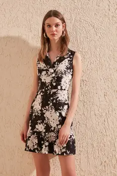 

Trendyol Double Breasted Collar Print Dress TWOSS20EL2000