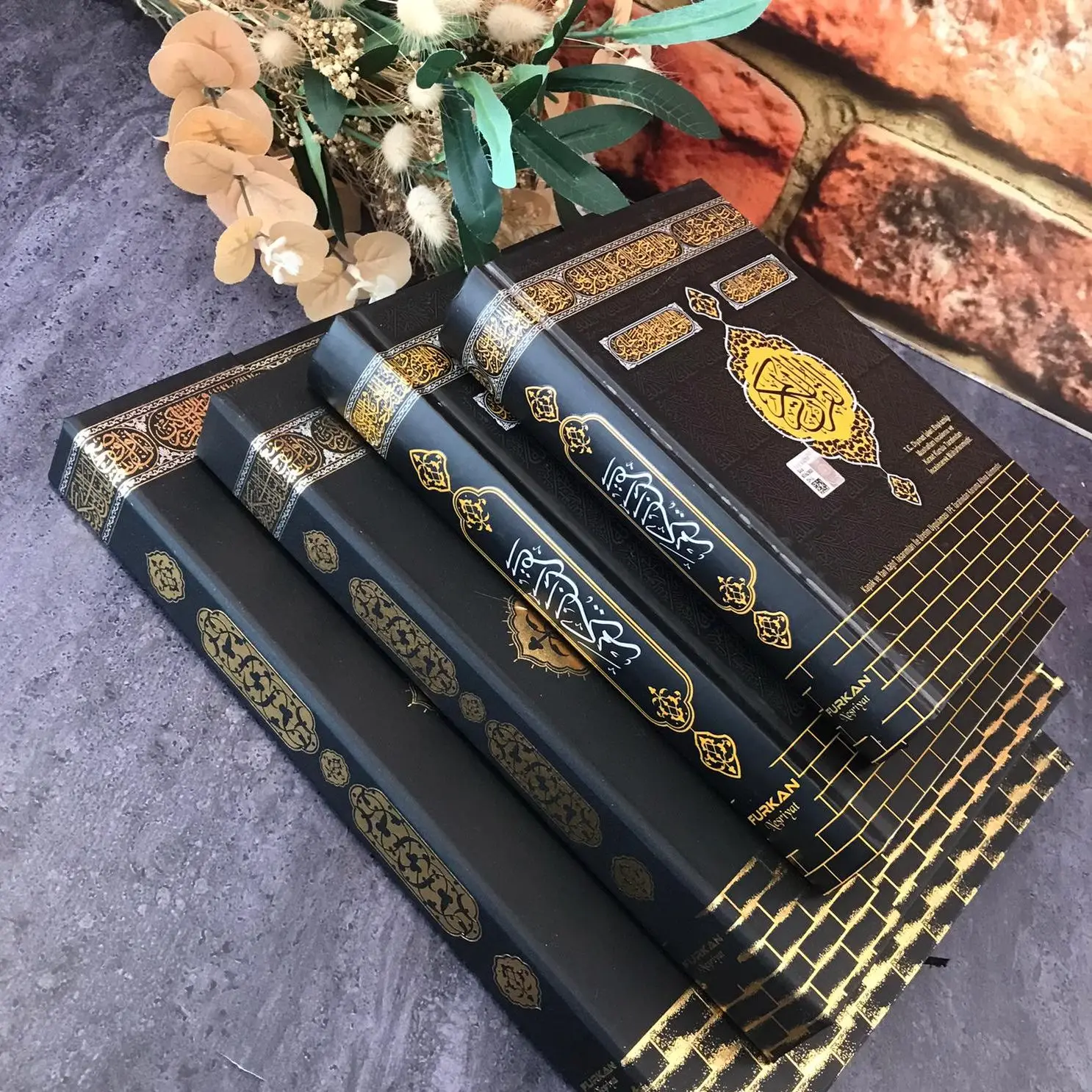 

Luxury Holy Quran Eid Mubarak Gifts 4 Size Kaaba Patterned Kuran'ı Kerim Blessed Islamic Muslim QR Code Ramadan Coran in Arabic