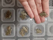 10 Uds. De dijes de Cactus de aleación de Zinc y Metal de tres colores, 15x20mm, aptos para joyería médica, dijes colgantes de plantas