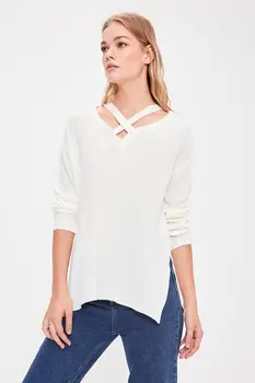

Trendyol Raw White Collar Detailed Sweater TWOAW20KZ0186