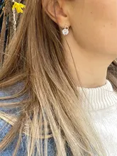 Pendientes asimétricos con letras brillantes D para mujer, joyería europea y personalidad americana, aretes sexys de Reina para fiesta, a la moda