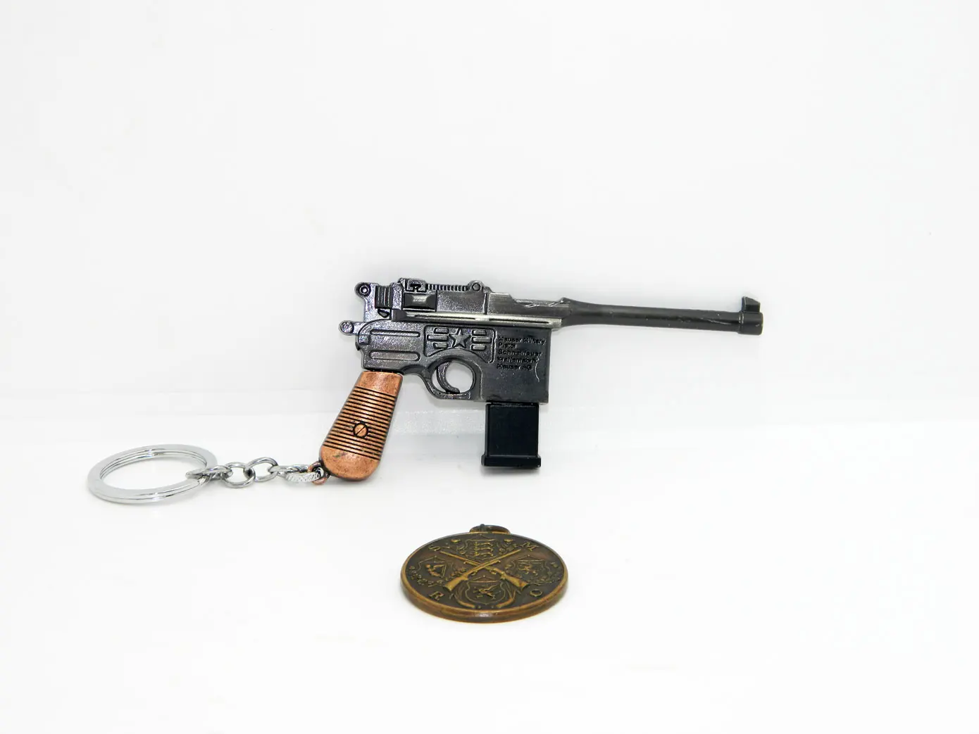 Keychain Mauser 712 C96 gun PUBG children toy | Украшения и аксессуары