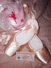 Zapatos de Ballet profesional para niña y mujer, calzado con puntera secreta de satén con cinta, Rosa, con almohadillas para los dedos