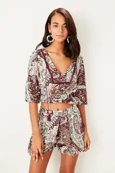 

Trendyol Shawl Pattern Viscose Shorts TBESS19WY0019