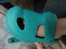 Zapatos con agujeros para bebés, sandalias antideslizantes suaves para niños y niñas de 1 a 3 años, novedad de verano