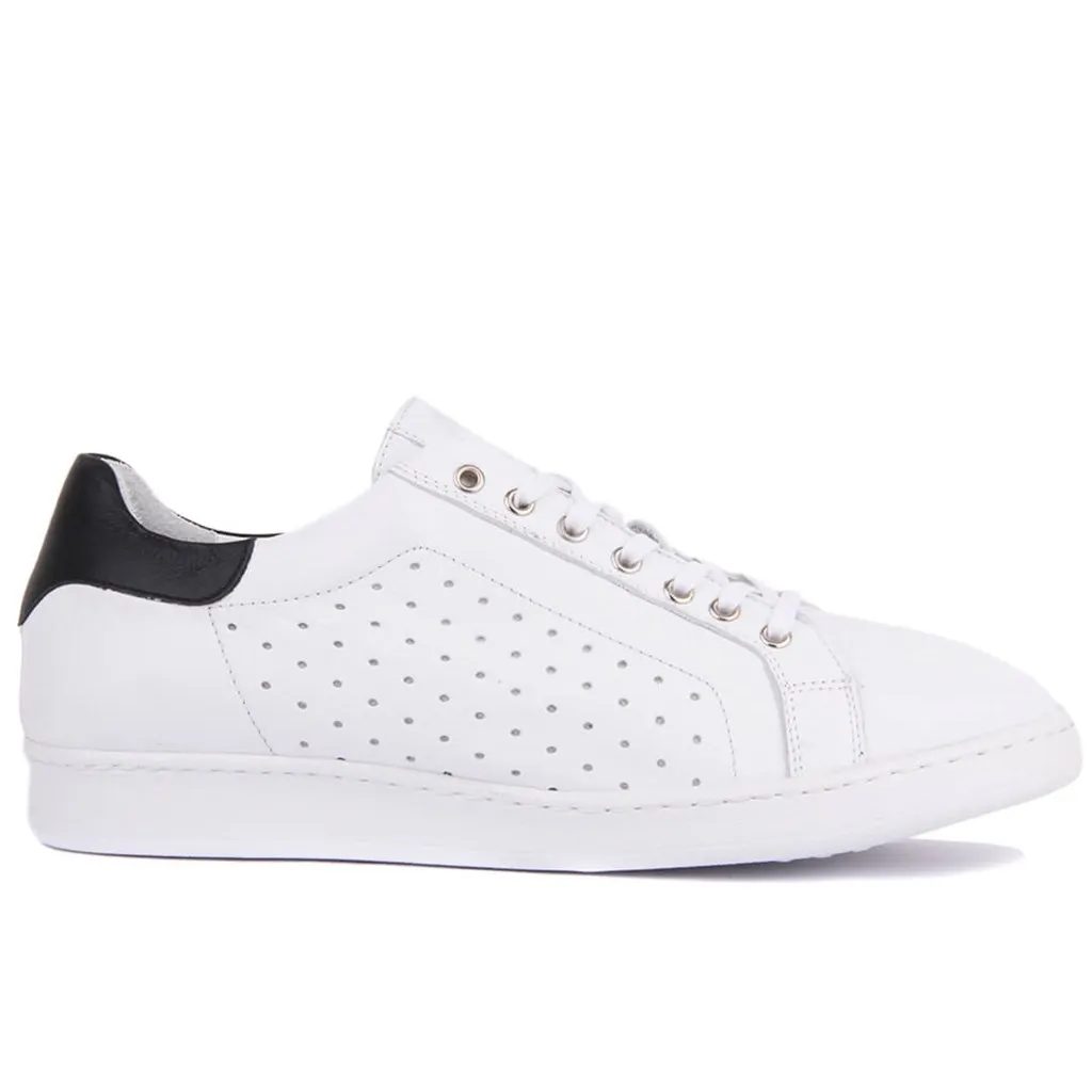 

Sail-Lakers Genuine Leather White Staples Male Sneaker