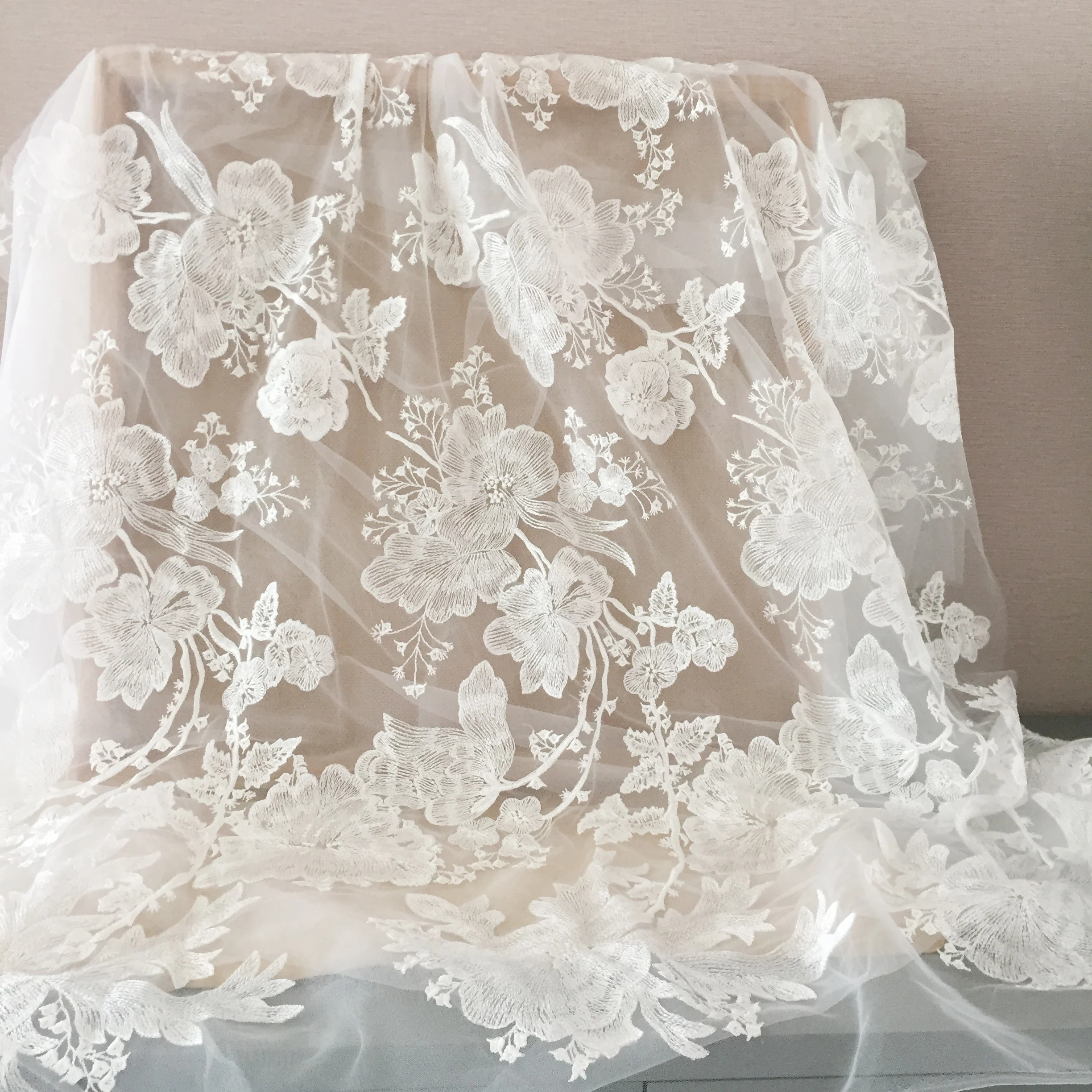 1 Yard Große Blumen Hochzeits-Spitze Tüll Stickerei Blumenmuster Off-White Drapier-Spitzenstoff für Brautkleider Schleier Hochzeitsschleier – Detail 8