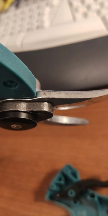 Attachment image review on Androf Brushles