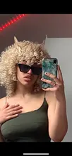 Peluca de cabello Afro rizado con flequillo para mujeres negras, pelo corto sintético estampado glorioso, Cosplay, Alta Temperatura