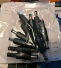 10 unids/lote de enchufe de corriente continua, 9mm de longitud, 5,5x2,1 MM, 30V, 1A, conector eléctrico, adaptador de carga de cable de montaje macho